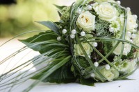 /album/hochzeitsbilder-und-mehr/die-klassische-farbe-fuer-die-hochzeitsblumen-ist-reines-elegantes-weiss-jpg/